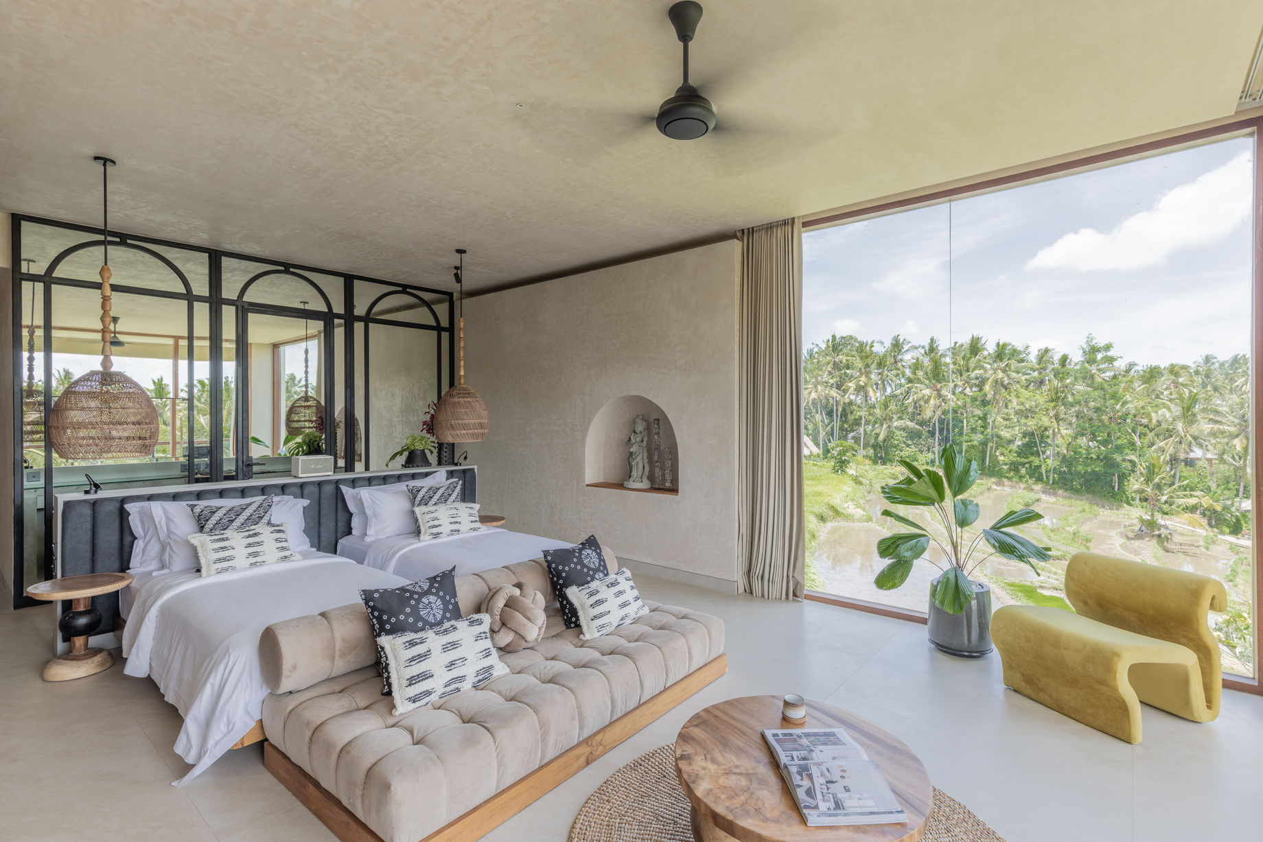 7debef_427d02789c6a4b59820f8f9f4f59e5f5~mv2